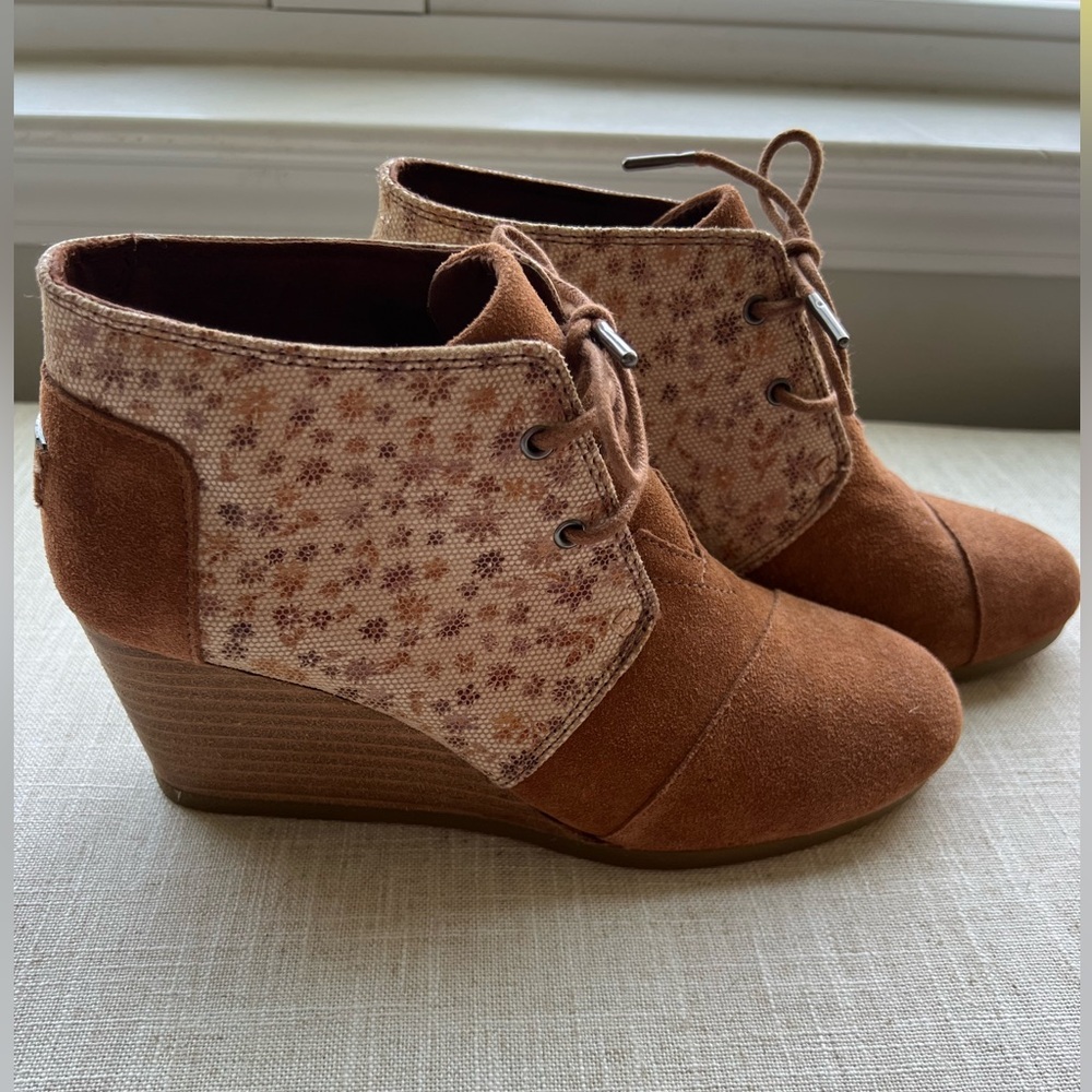 Toms Desert Floral Leather Printed Wedge Booties